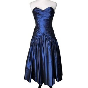 Eavis & Brown London 100% Silk Blue Party Dress